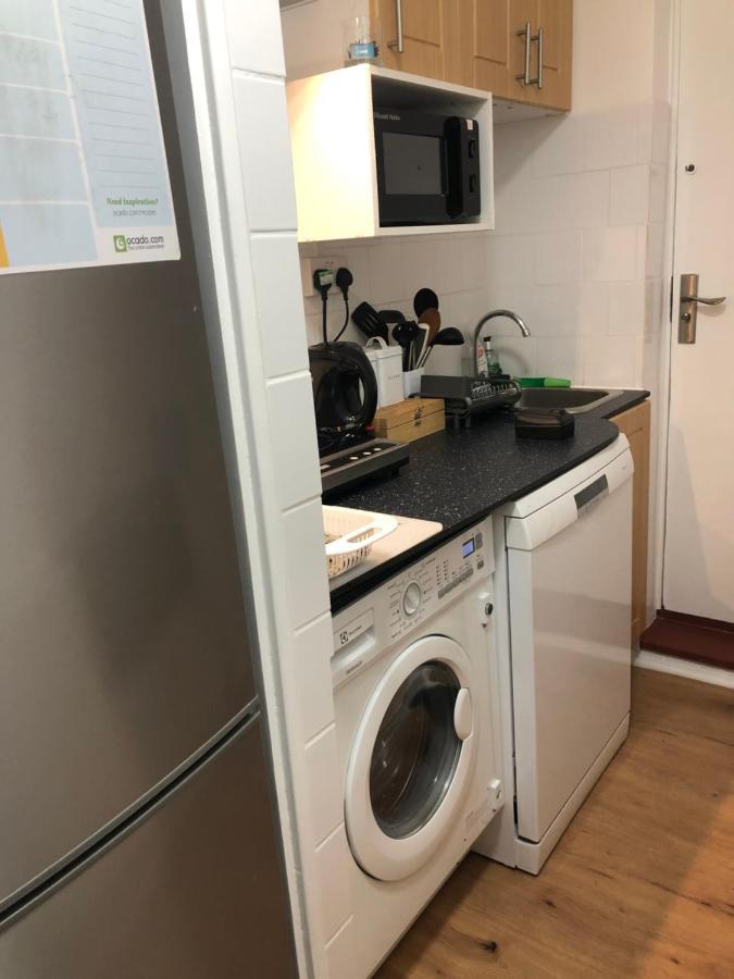 Beautiful Independent Apartment In London Uk Zewnętrze zdjęcie
