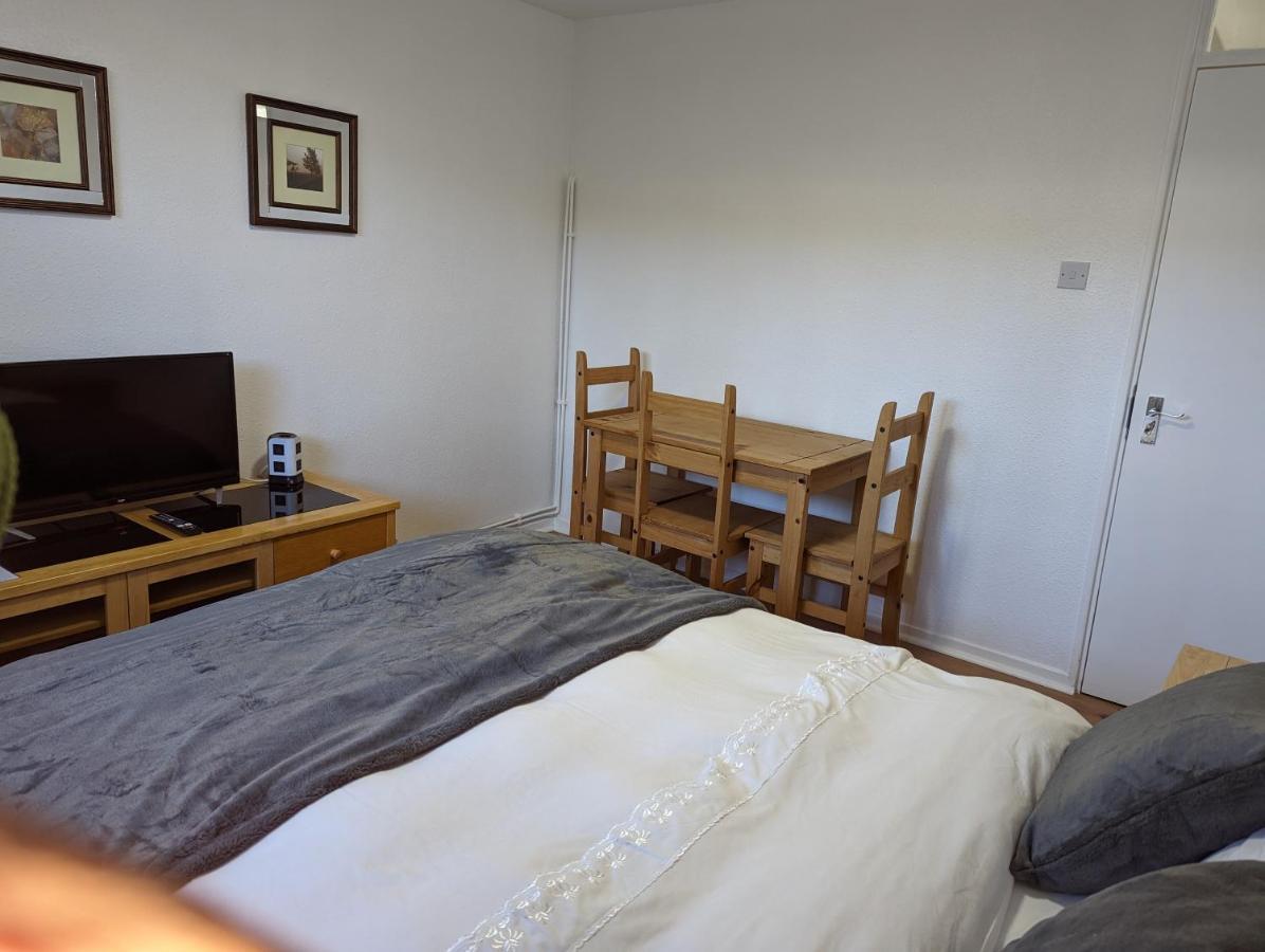 Beautiful Independent Apartment In London Uk Zewnętrze zdjęcie