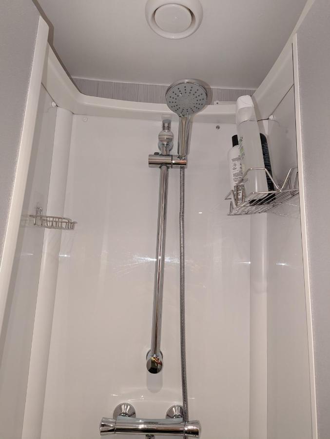 Beautiful Independent Apartment In London Uk Zewnętrze zdjęcie